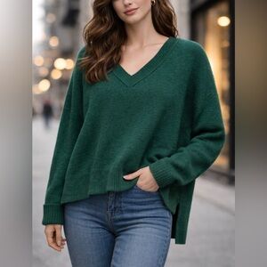 J.Crew Emerald Green V-Neck Sweater Merino Alpaca Blend Medium